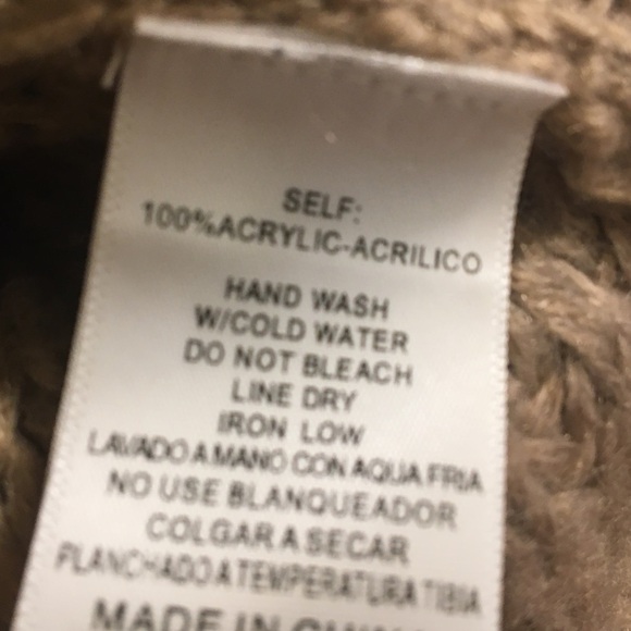 NWOT Oversized Chunky Knit V Neck Pullover V - Picture 7 of 8